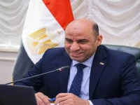 حصري: قرار تاريخي لوزارة العمل - خطة سرية لتوحيد إجازات القطاعين الخاص والعام تبدأ الخميس المقبل.. والقصاص للمتخلفين!