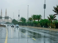 عاجل: إنذار أحمر بالرياض وأصفر لـ5 محافظات - أمطار رعدية وصواعق تهدد سكان المنطقة