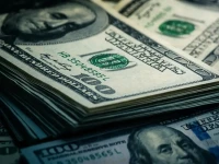 حصري: آخر فرصة شراء دولار قبل الإعلان السياسي الخطير في عدن… شاهد أسعار الصرف التي قد تتغير خلال ساعات!