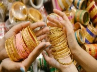 عاجل: الذهب يتصدر بـ7565 جنيه… هل تنتهي التقلبات مع توقعات صعود 6000 دولار للأونصة في 2026؟