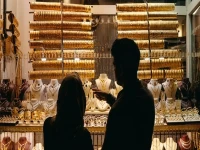 عاجل: الذهب العالمي يسجل أدنى مستوى في شهرين.. أسعار مصر تستقر اليوم لكن هل يستمر هذا الهدوء؟