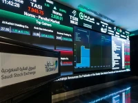 عاجل: مؤشر تاسي ينخفض 61 نقطة في أولى جلسات الأسبوع… الأسهم الكبرى تتأرجح بأرقام صادمة!