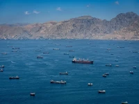 عاجل: النفط يقفز 4 دولارات بفعل غارات إسرائيلية تهدد هدوء الأسواق… اتفاق التهدئة على وشك الانهيار؟