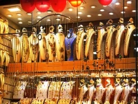 انخفاض مفاجئ للذهب في مصر! سعر جرام عيار 21 اليوم يُصل إلى 6250 جنيه.. وهذه توقعات الخبراء للمستثمرين