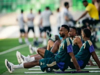عاد بعد المواجهة الدموية… الأخضر يُقسّم لاعبيه إلى مجموعتين لتحضير ناري ضد الأوروغواي!
