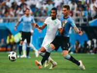 حصرياً: أسرار صادمة لا تعرفها عن مواجهة السعودية والأوروغواي في المونديال... حقائق تثير الجدل!