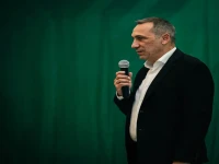 كشف حصري: المستشار النفسي يتسلم قيادة الأخضر قبل إسبانيا.. خطط استشفاء واستثنائية للاعبين تهز معسكر المنتخب!