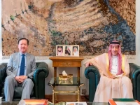 عاجل: رسالة خطية من وانغ يي إلى فيصل بن فرحان… ماذا تحتوي من نقاط سرية تهم العلاقات السعودية الصينية؟