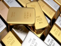 انفجار قوة الدولار يدمر الذهب: خسائر تاريخية 3.8% أسبوعياً والعقود الآجلة تنهار 2.5%… هل هذا نهاية المعدن النفيس؟