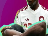 صادم في مونديال قطر: تدخل وحشي يكسر ساق اللاعب الكندي.. ثم لفتة إنسانية تذوب القلوب!
