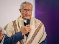 عاجل: بدأ بـ 'دكان صرافة' واليوم يغذي شريان اليمن... قصة عبدالله الكريمي وكيف حول الكيان المالي لـ 'صمام أمان' خلال الحرب!