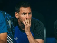 عاجل: ميسي يتسمر على دكة البدلاء في لقاء الأرجنتين والأردن… هل يُحرم من لقاءات الدور المقبل؟