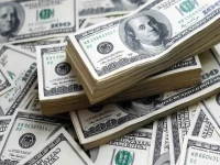 عاجل: الدولار يتهاوى في البنك الأهلي 19 قرشاً ويصعد في بنكي الإسكندرية وقناة السويس.. تفاصيل التباين الصادم لأسعار الصرف صباح اليوم!