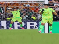 عاجل: بتصديات خارقة.. ياسين بونو يُذهل العالم ويُؤهل المغرب لنصف نهائي بطولة كأس العالم - شاهد اللحظات التي دخلت التاريخ!