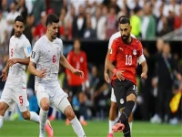 عاجل وراء الكواليس: معسكر مصر في حالة طوارئ… تسابق مع الزمن لإنقاذ صلاح قبل المباراة الحاسمة!