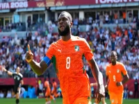 عاجل: الأهلي السعودي يودع فرانك كيسيه رسمياً بعد رحيل صادم من المونديال... شاهد لحظاته الأخيرة قبل الانفجار!