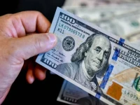 عاجل: الدولار يسقط في 10 بنوك كبرى… خبراء يحذرون: هل هذه نهاية الارتفاعات الجنونية؟
